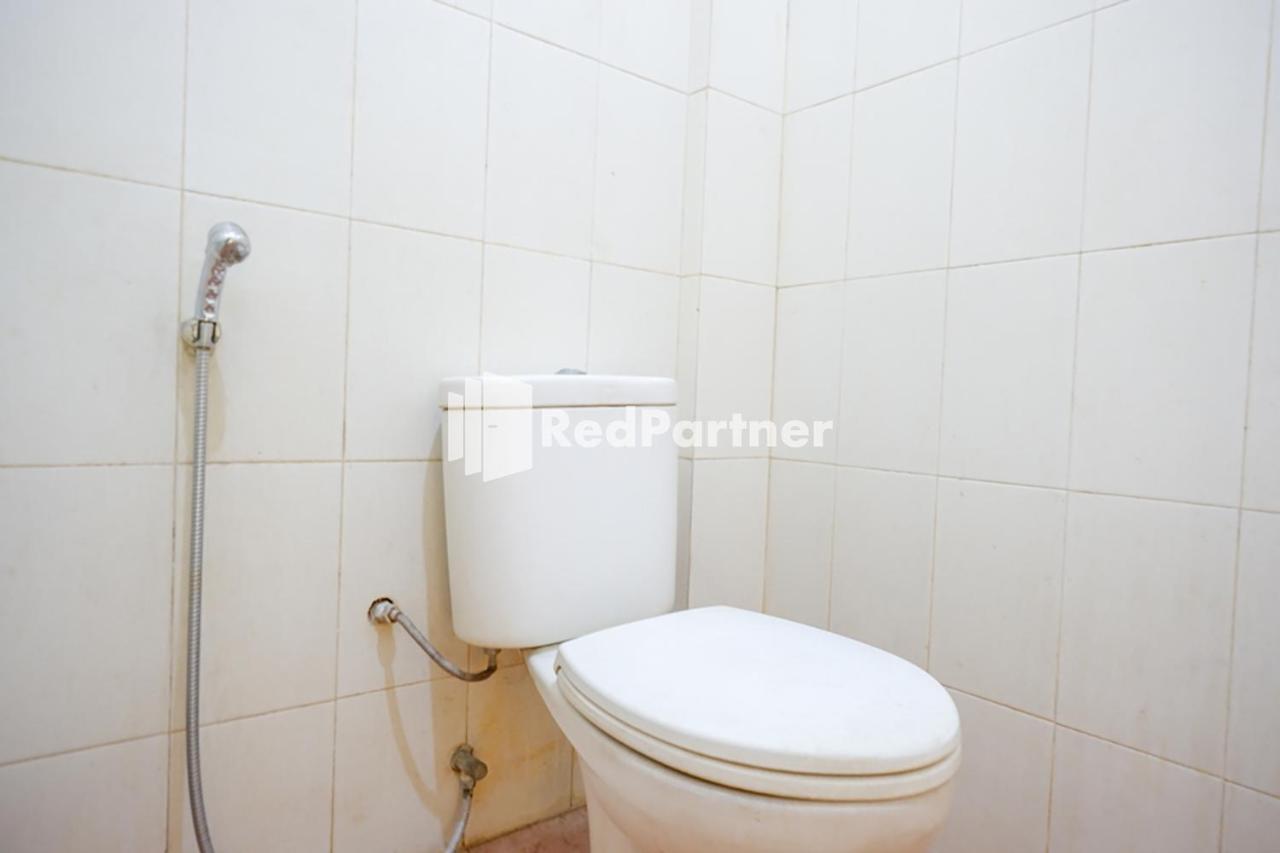 Pringgondani Guest House At Pandanaran Hills Semarang Exterior photo